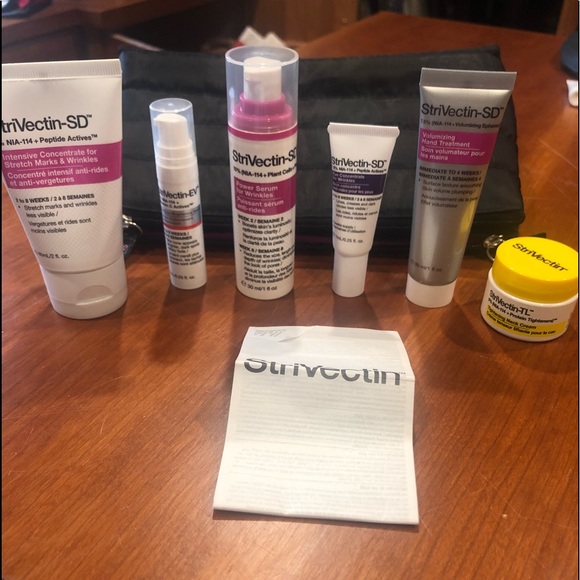 StriVectin Other - StriVectin set with bag